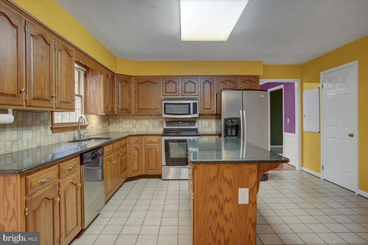 12930 Oak Hill Avenue photo 15