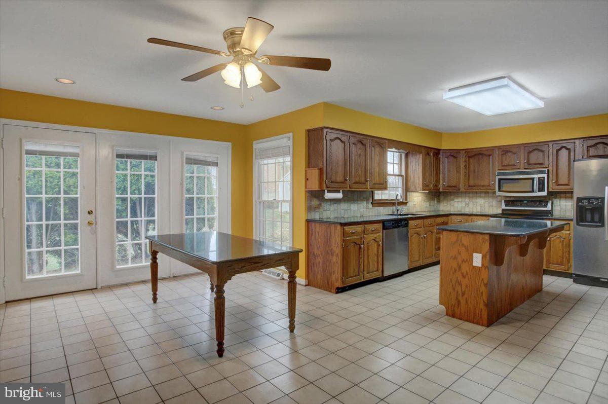 12930 Oak Hill Avenue photo 18