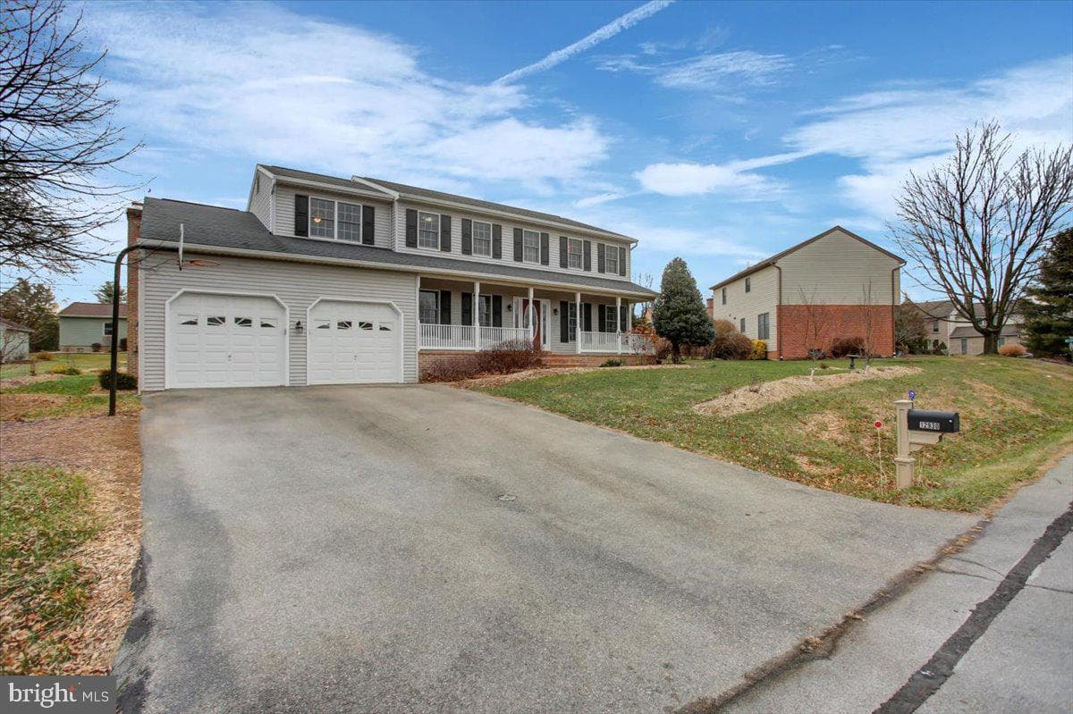 12930 Oak Hill Avenue photo 2