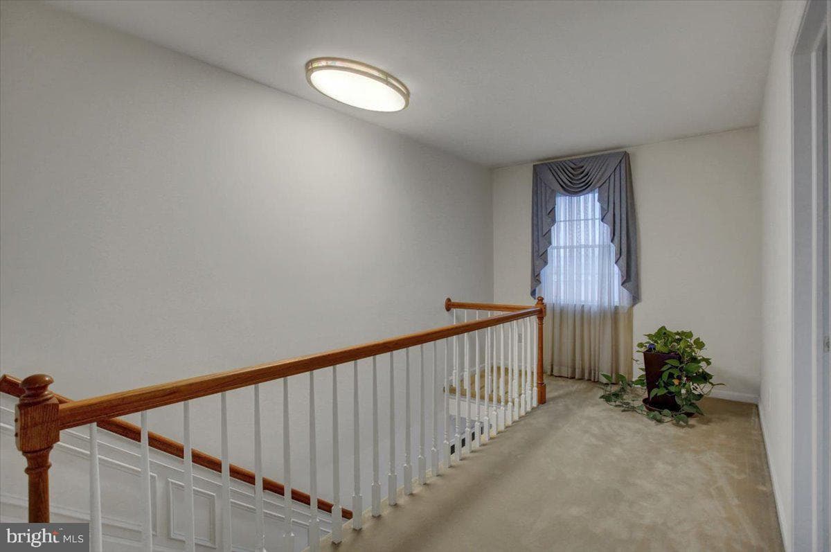 12930 Oak Hill Avenue photo 25