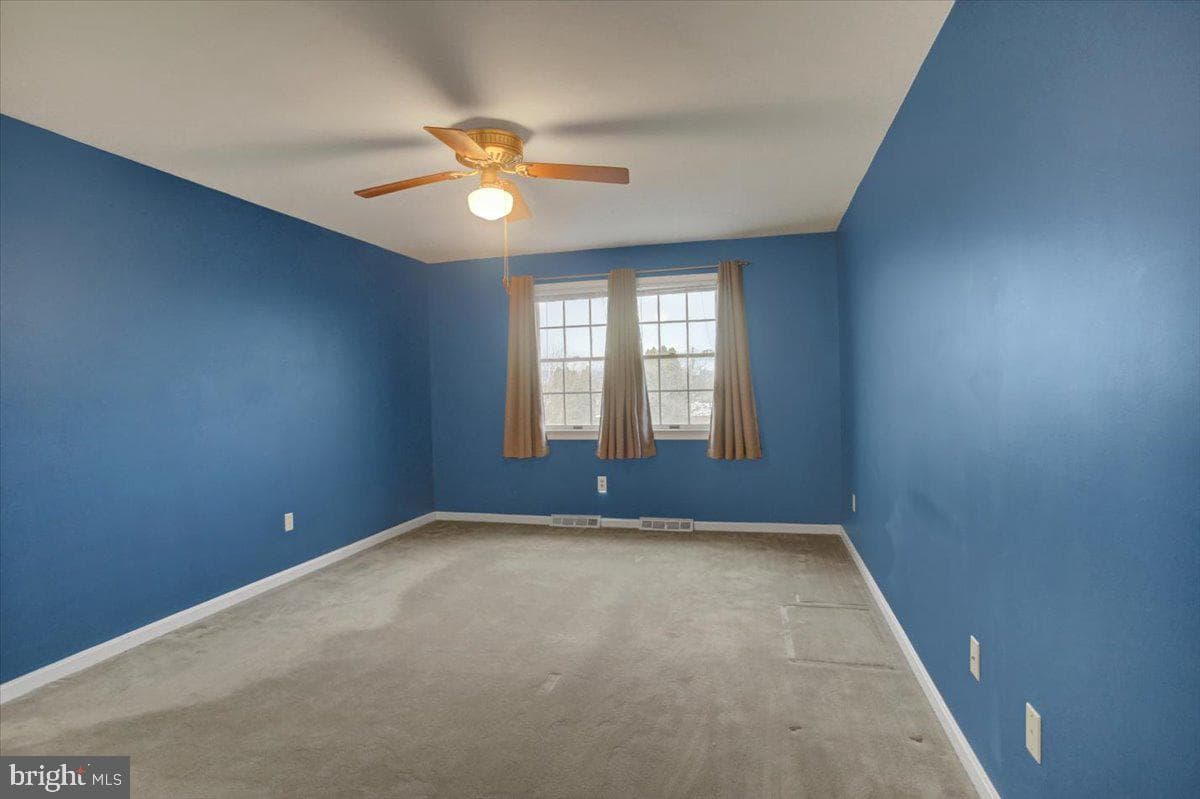 12930 Oak Hill Avenue photo 36