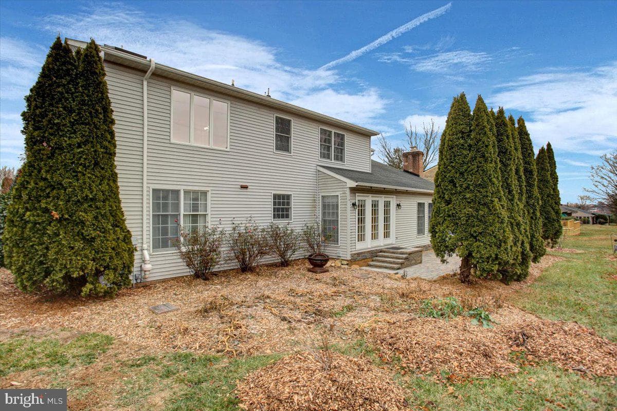 12930 Oak Hill Avenue photo 47