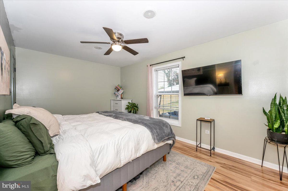 1024 Kasinof Avenue photo 18
