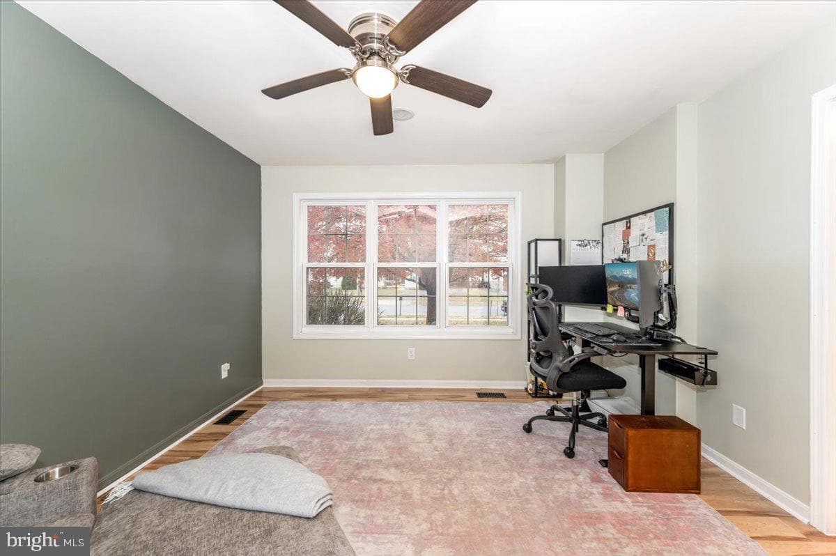1024 Kasinof Avenue photo 24