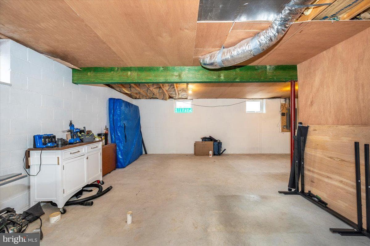 1024 Kasinof Avenue photo 29