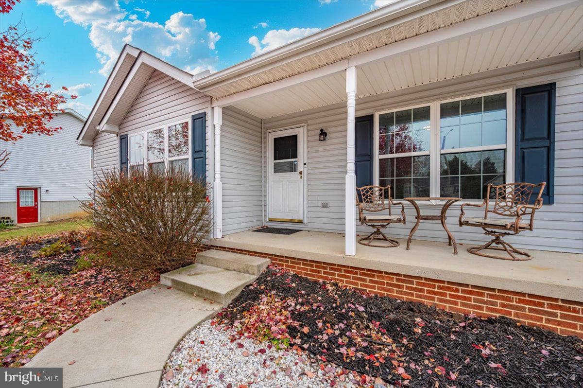 1024 Kasinof Avenue photo 3