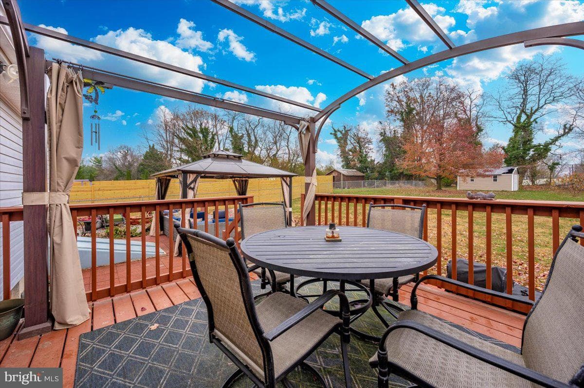 1024 Kasinof Avenue photo 32