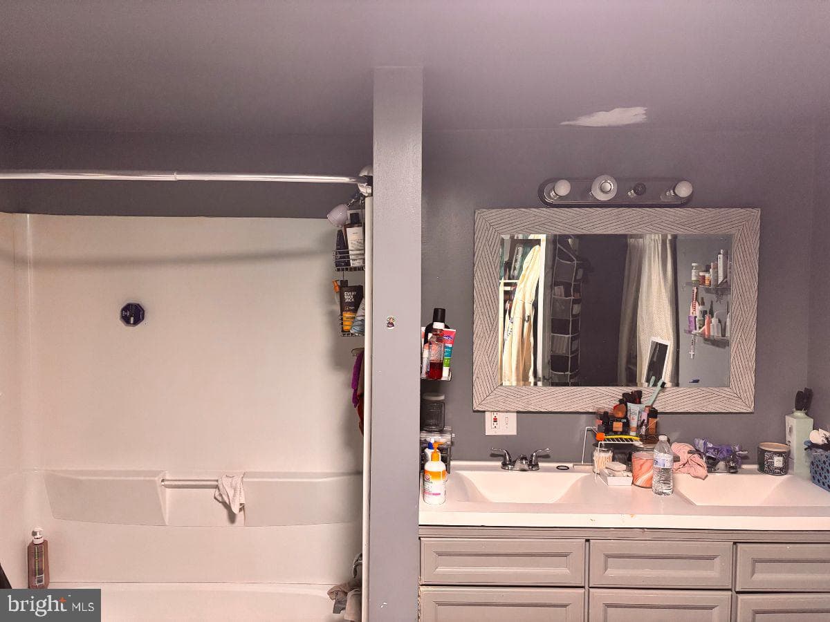 360 S Cannon Avenue photo 16