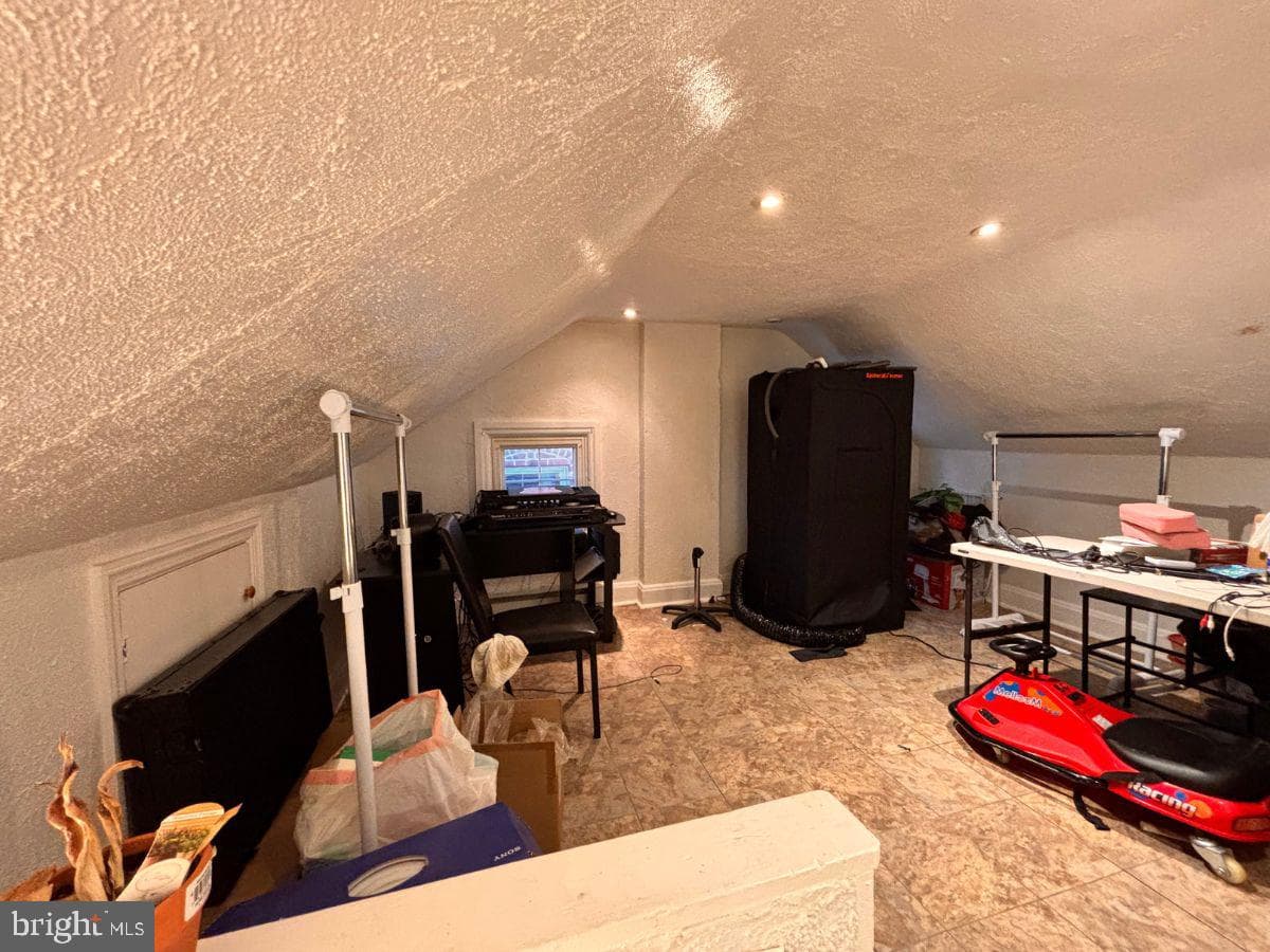 360 S Cannon Avenue photo 18