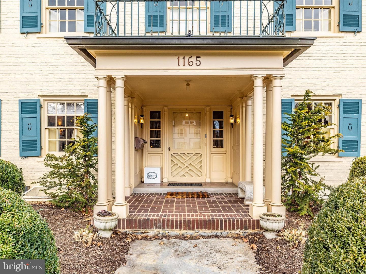 1165 The Terrace photo 10