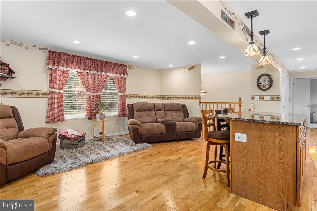 11701 Walnut Point Road photo 23