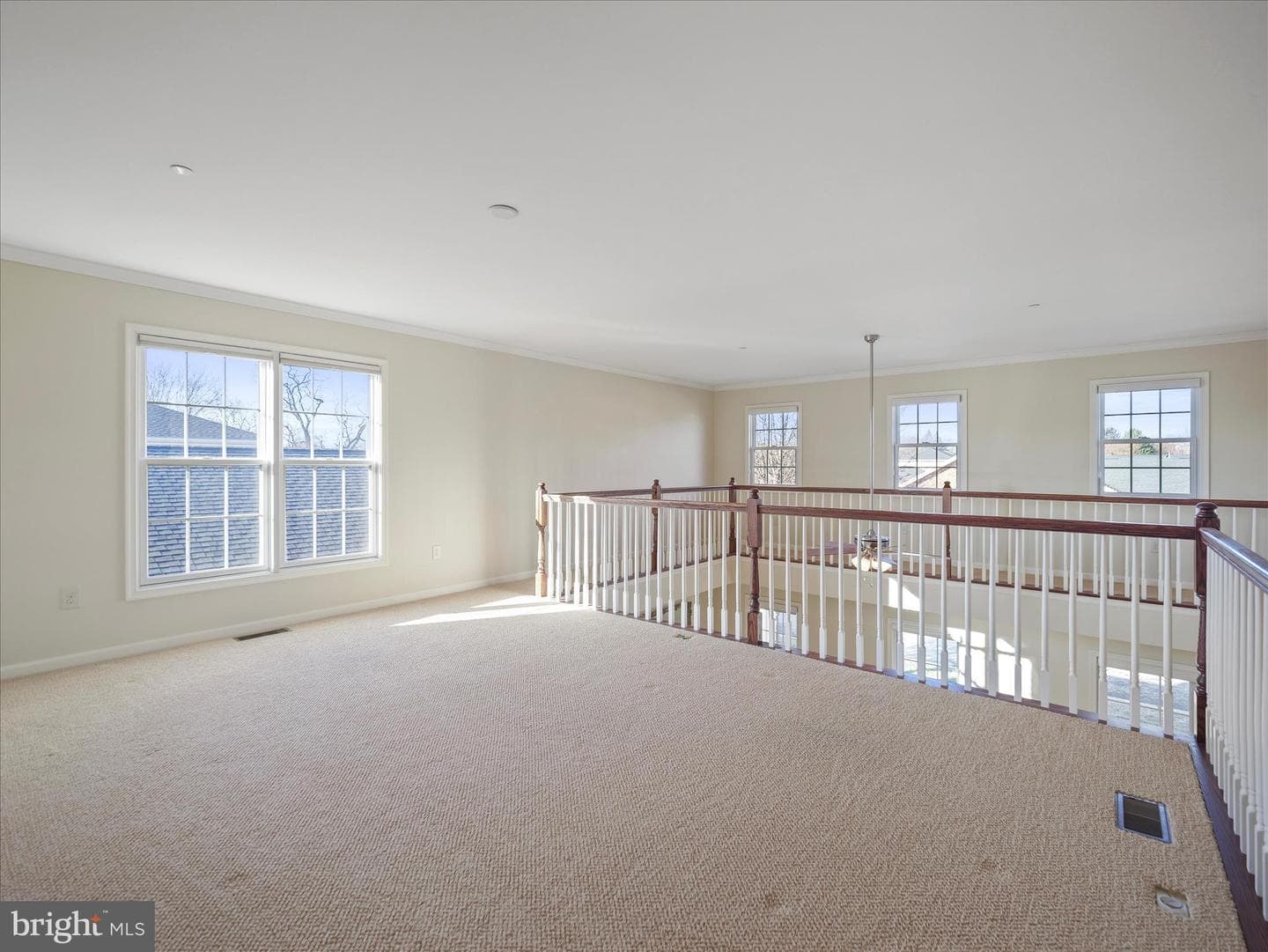 608 Tudor Drive photo 36