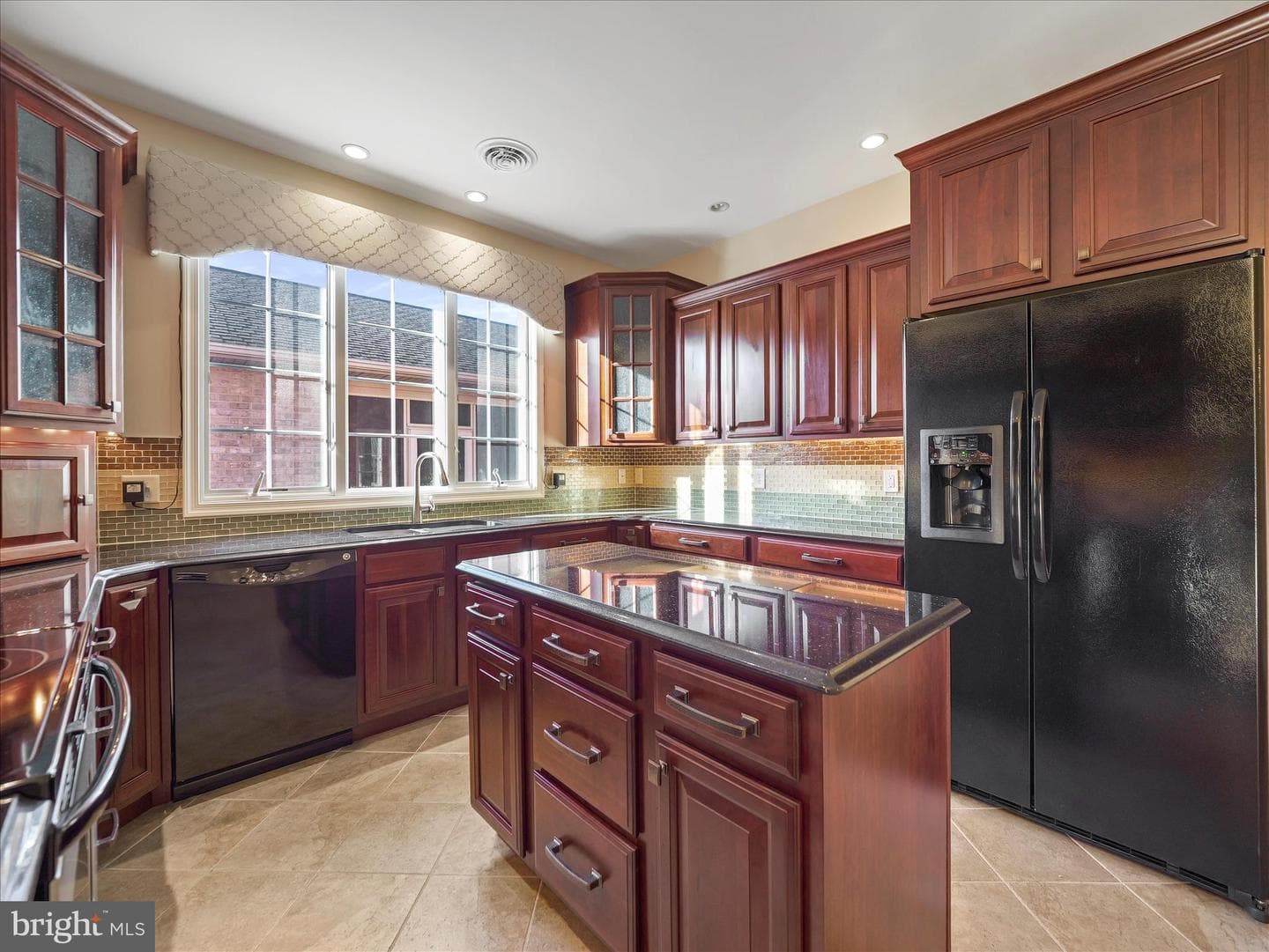 608 Tudor Drive photo 6