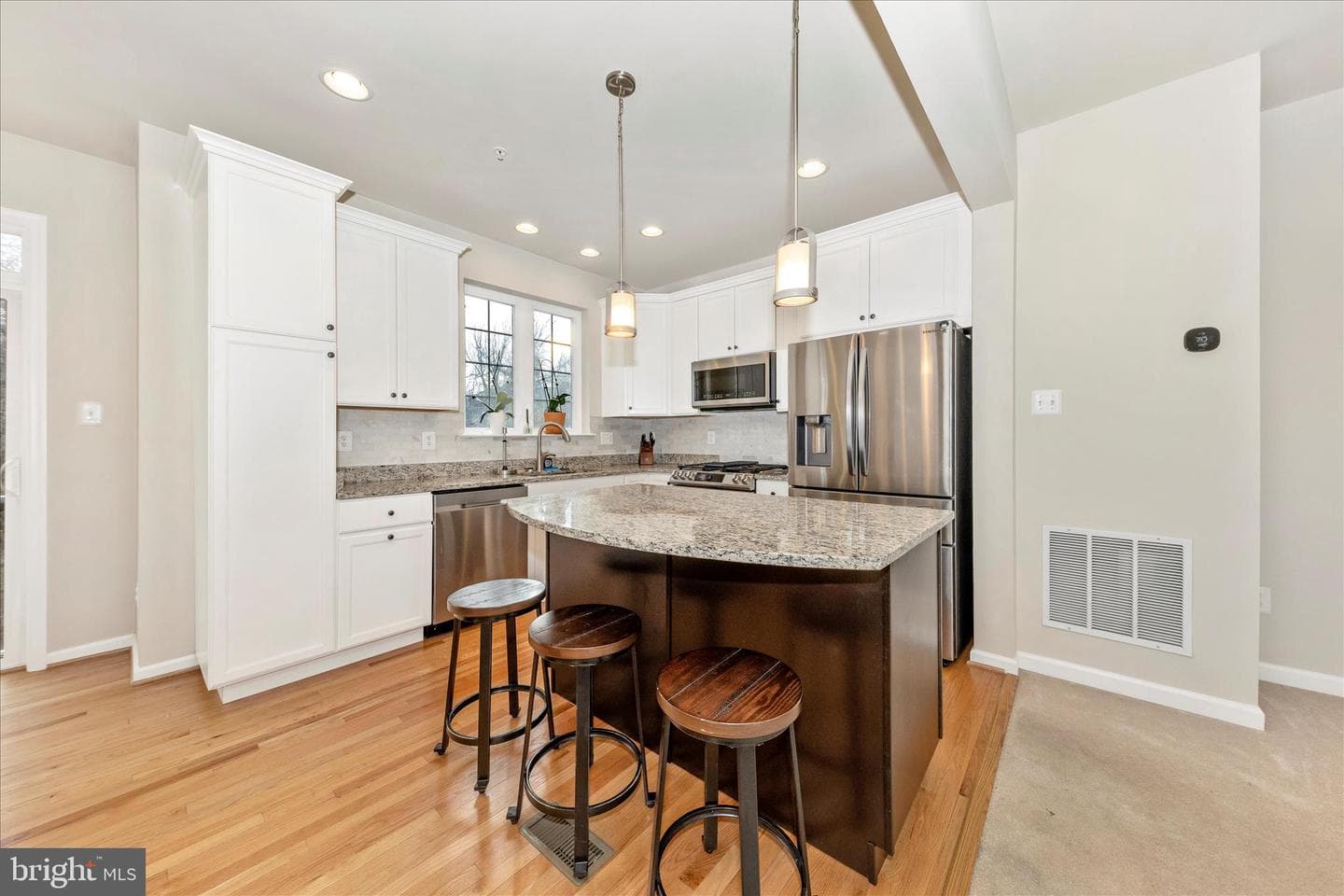 20213 Capital Lane photo 15