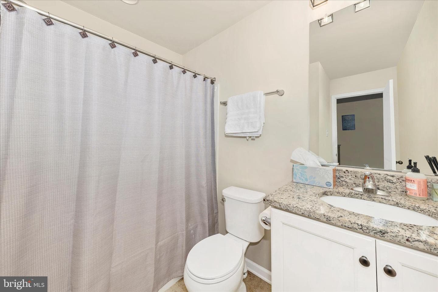 20213 Capital Lane photo 33