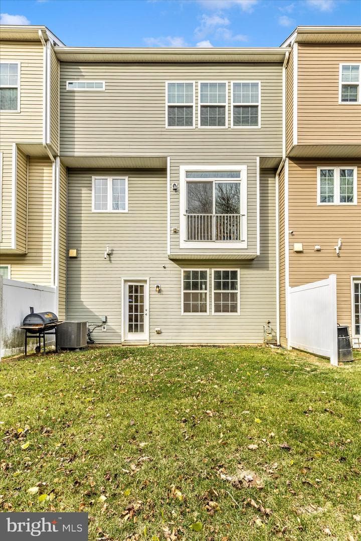 20213 Capital Lane photo 43