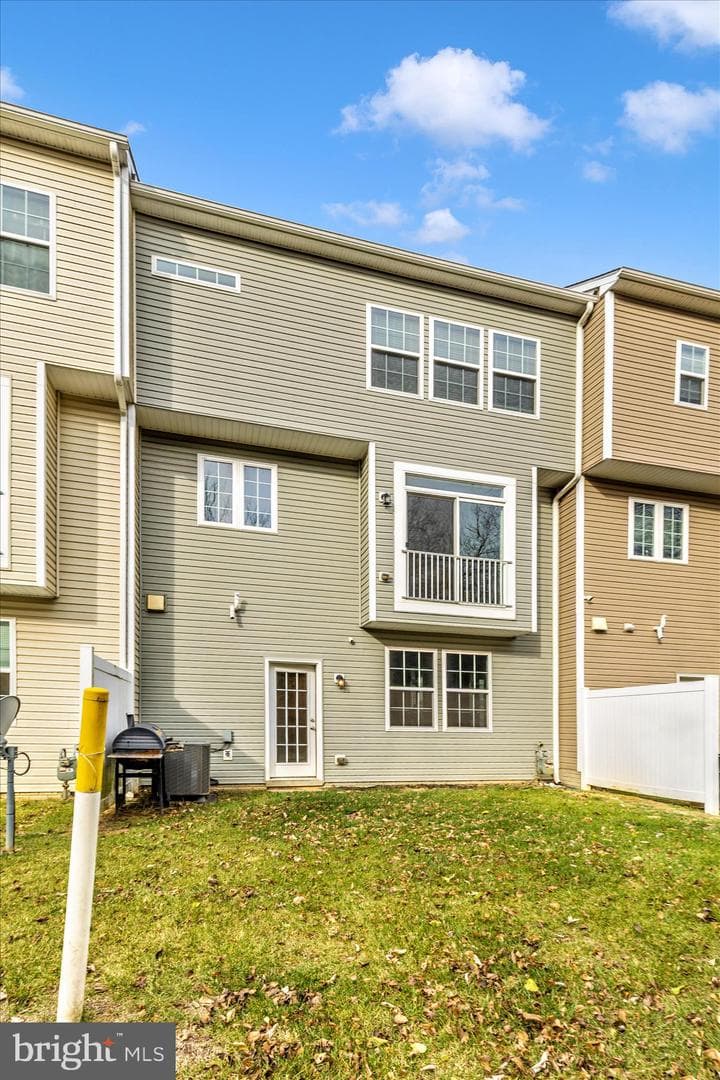 20213 Capital Lane photo 45