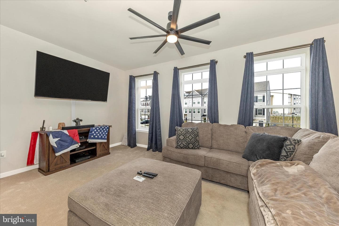 20213 Capital Lane photo 8