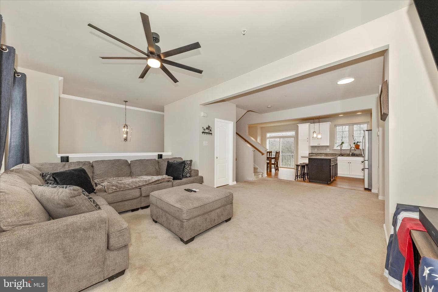 20213 Capital Lane photo 9
