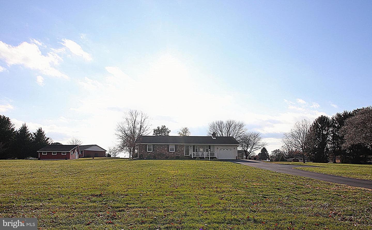 22107 Beaverbrook Drive photo 6