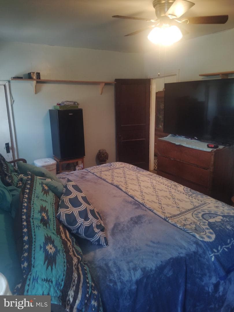 446 Stratford Avenue photo 13