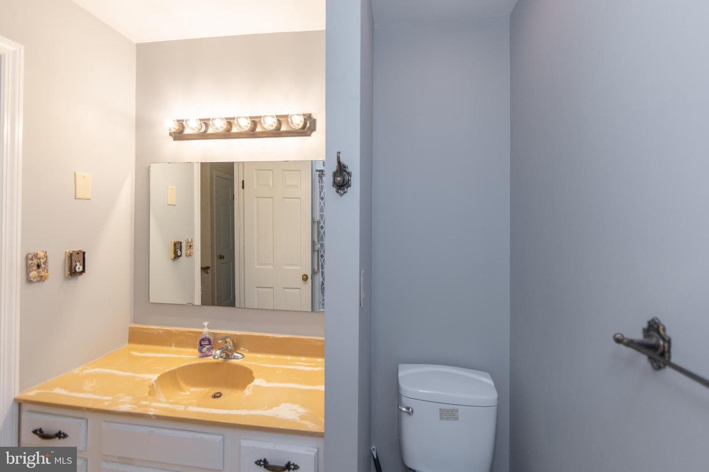 10813 Wilcox Drive photo 12