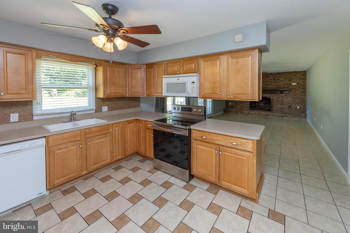 10813 Wilcox Drive photo 8