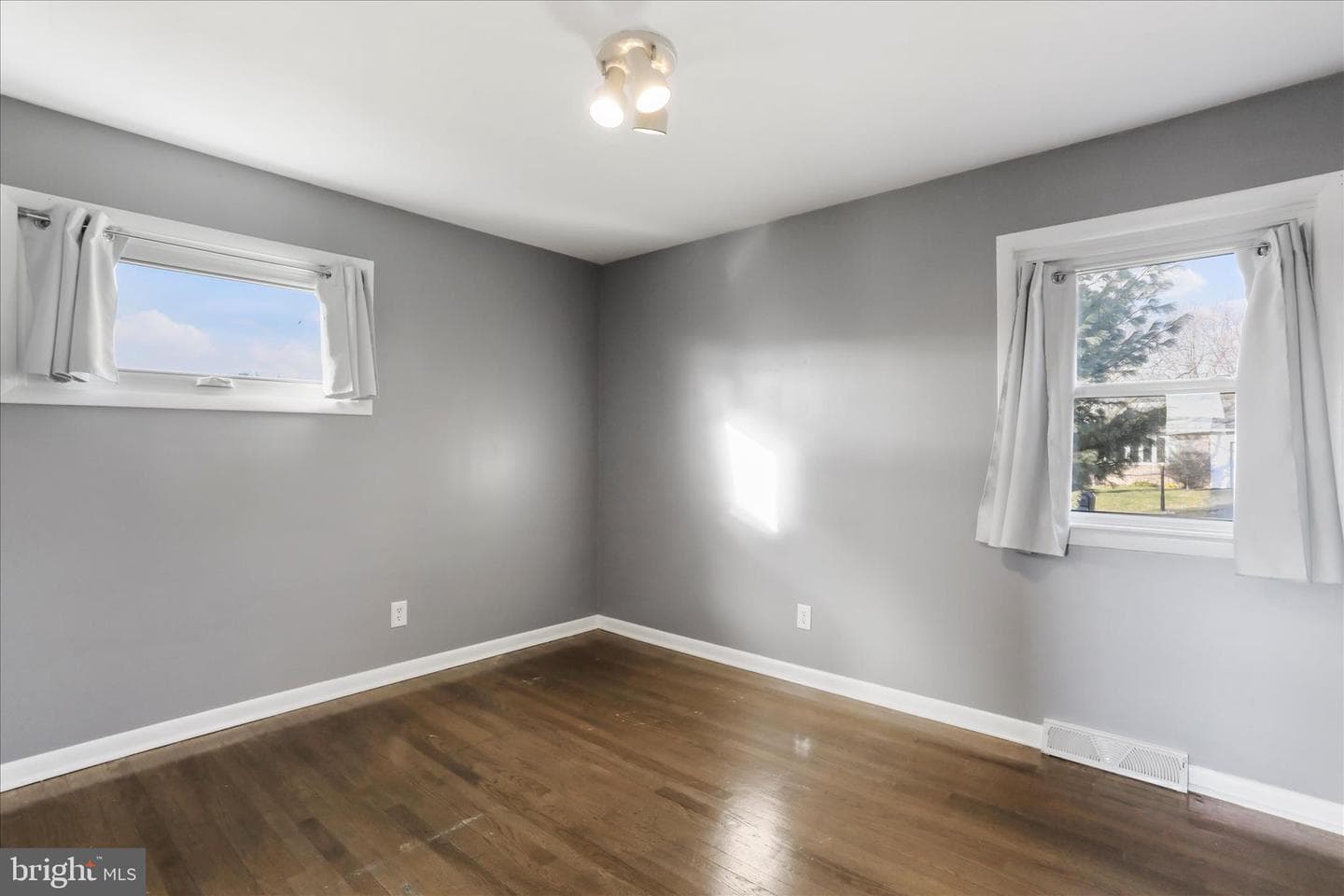 16840 Petmar Circle photo 23