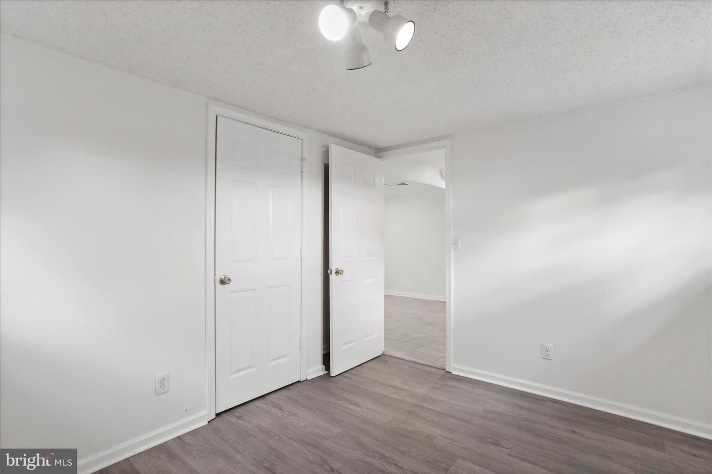 16840 Petmar Circle photo 29