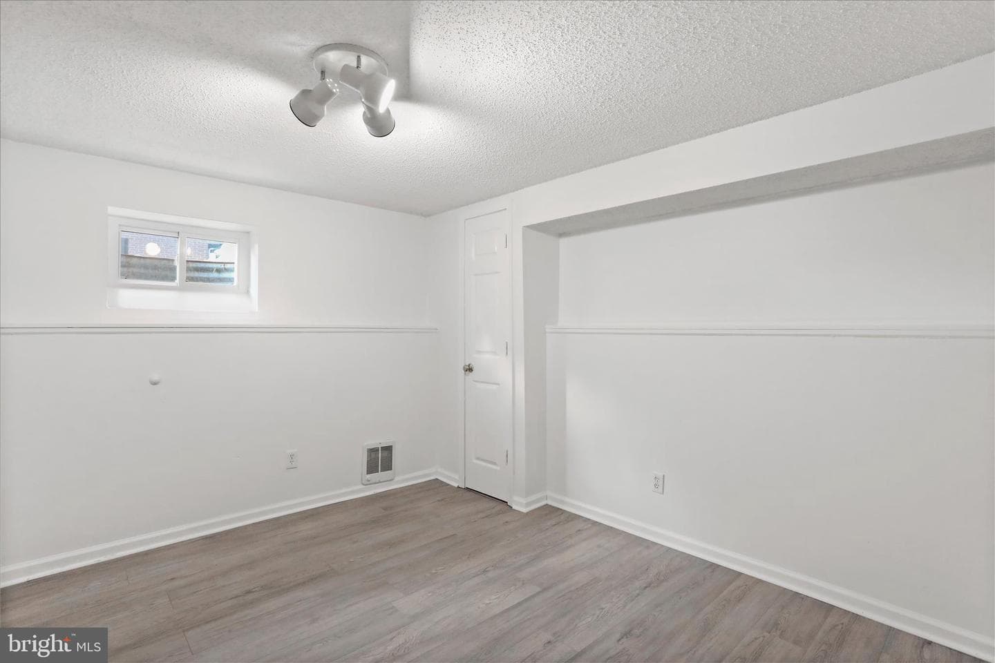 16840 Petmar Circle photo 30