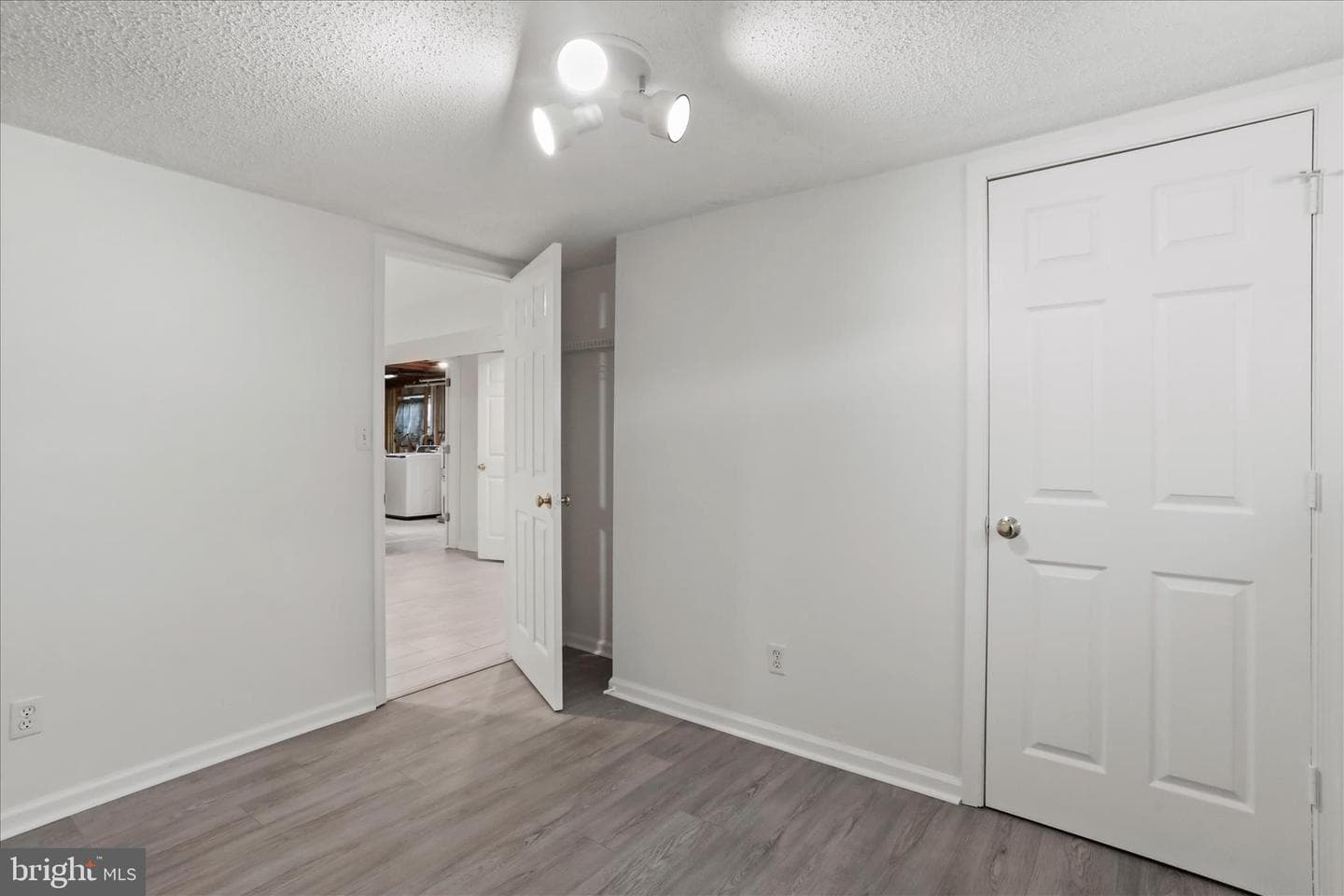 16840 Petmar Circle photo 31
