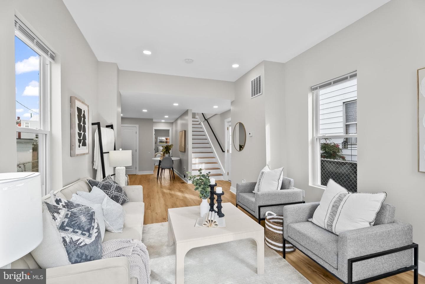 432 Cook Street photo 2