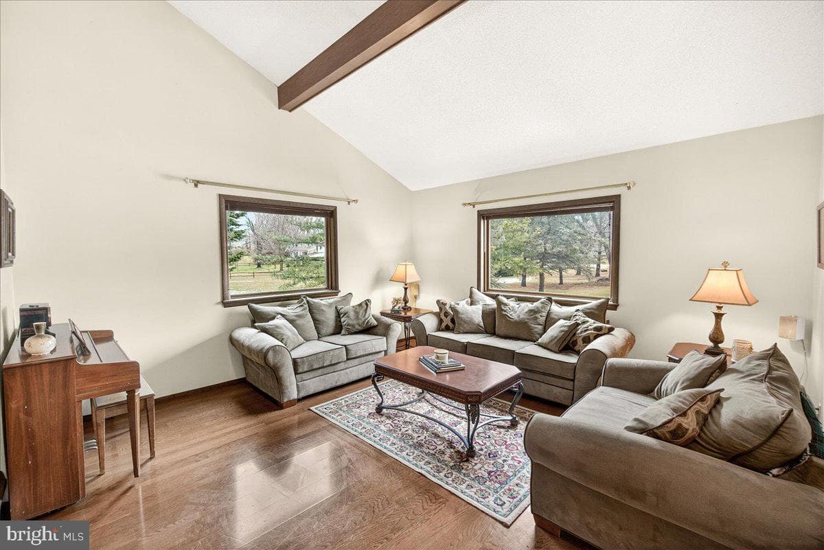 11738 Meadowlark Avenue photo 11