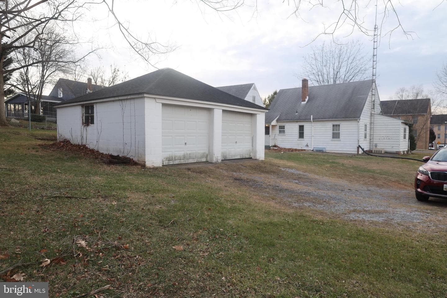 526 Pangborn Boulevard photo 7