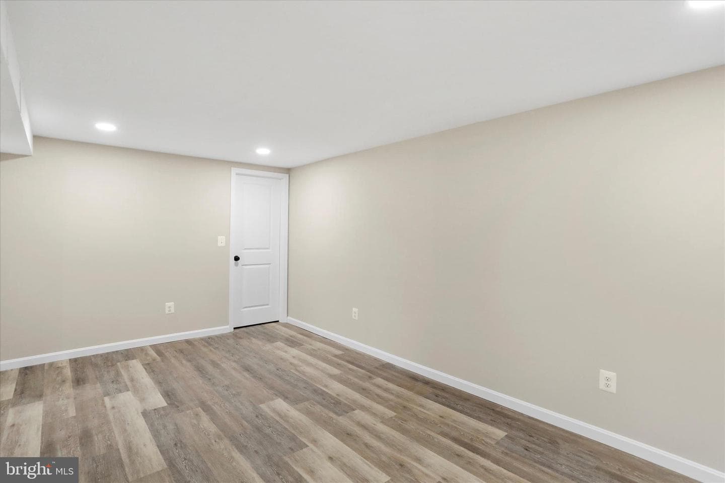 27 Harvard Road photo 16