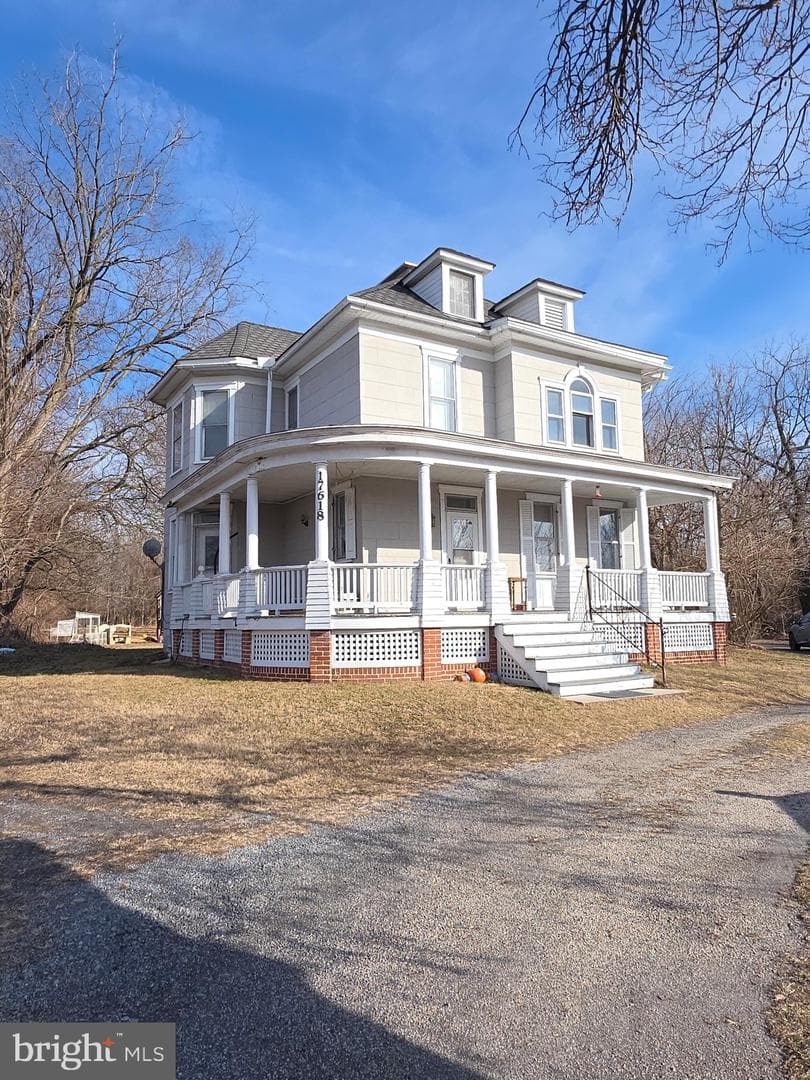 17618 Lappans Road, Saint James