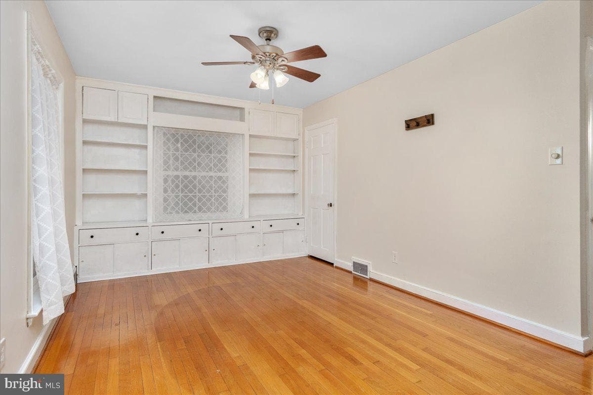 117 Calvert Terrace photo 13