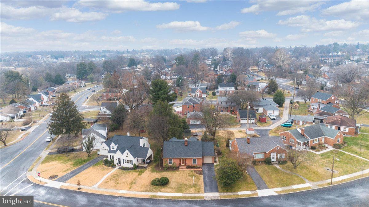 117 Calvert Terrace photo 31