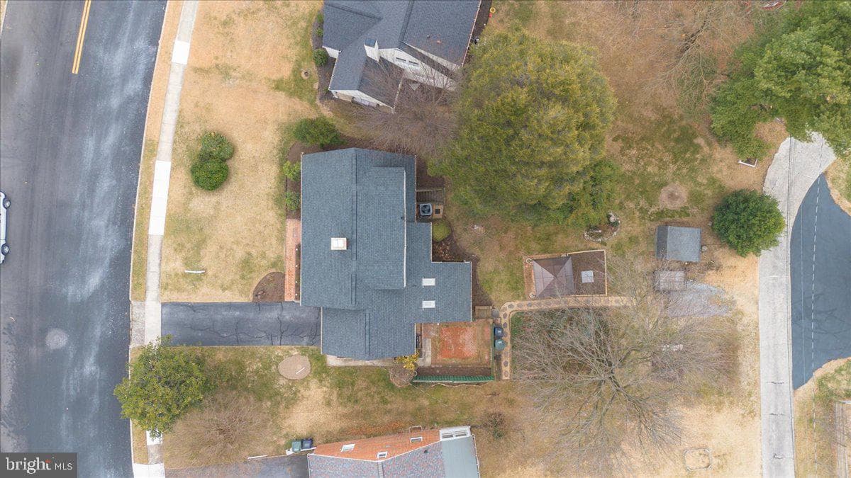 117 Calvert Terrace photo 32