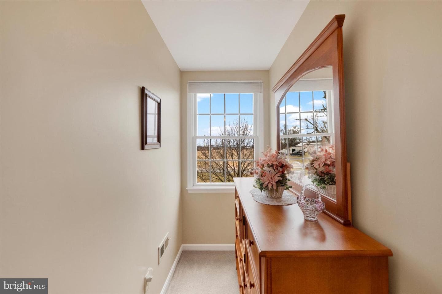 13323 Maugansville Road photo 17