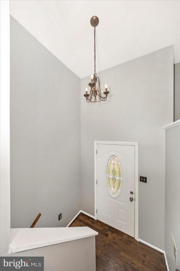 103 Rebeccas Court photo 2