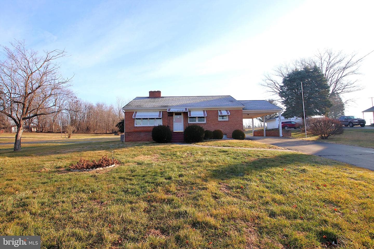 9635 Sharpsburg Pike photo 3