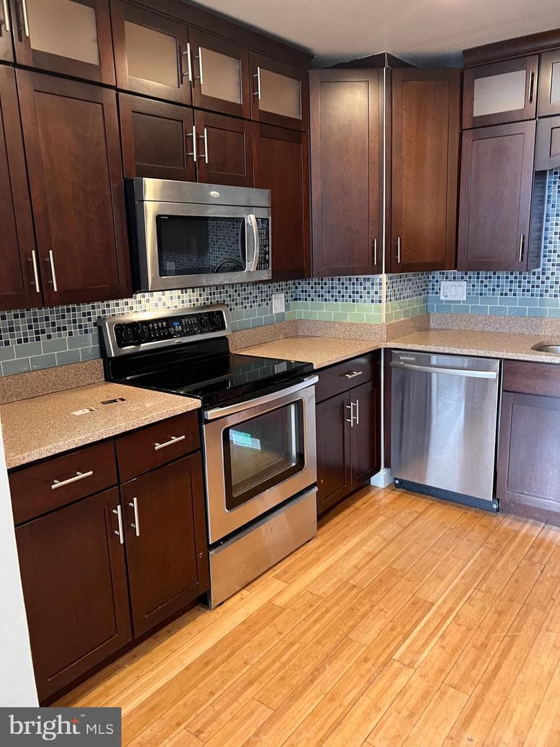 119 N Mulberry Street photo 2
