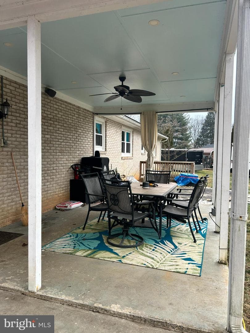 20800 Emerald Drive photo 16