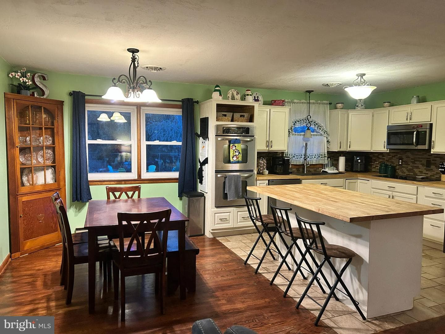 20800 Emerald Drive photo 3