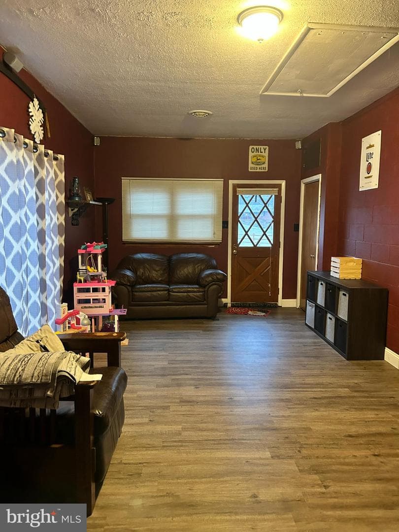 20800 Emerald Drive photo 8
