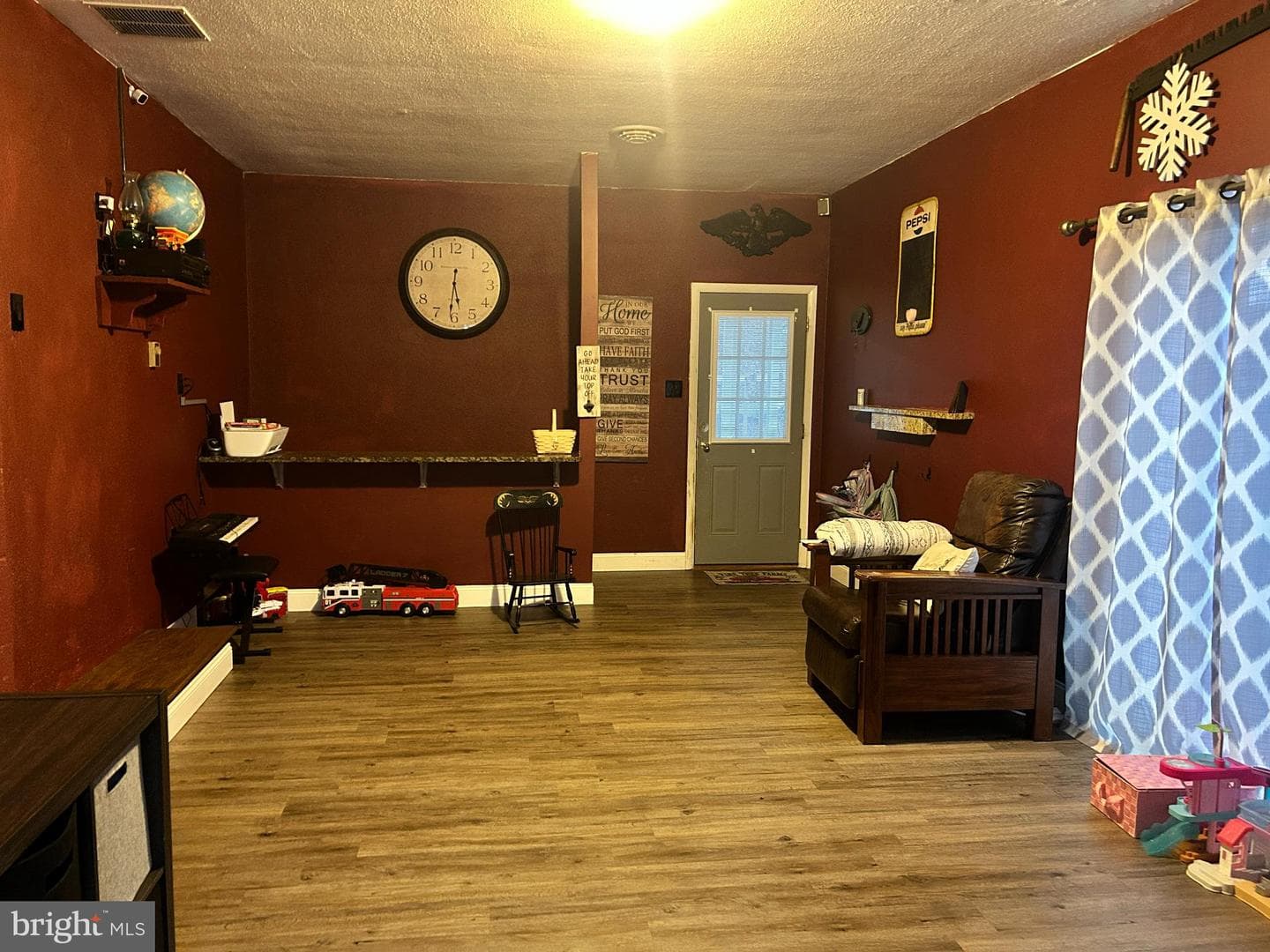 20800 Emerald Drive photo 9