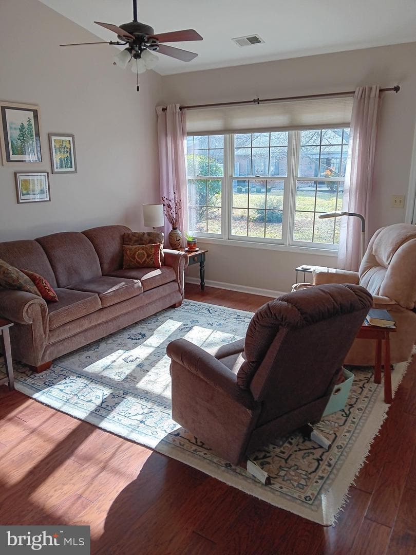 1057 Matthew Court photo 6