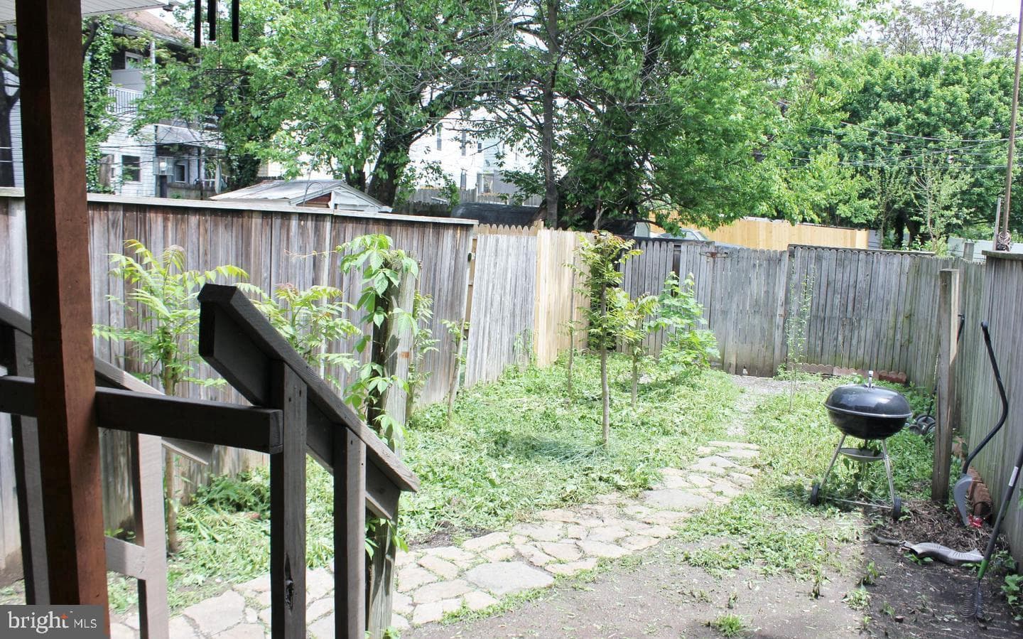 236 N Locust Street photo 22