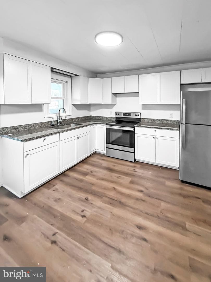 488/486 Mcdowell Avenue photo 6